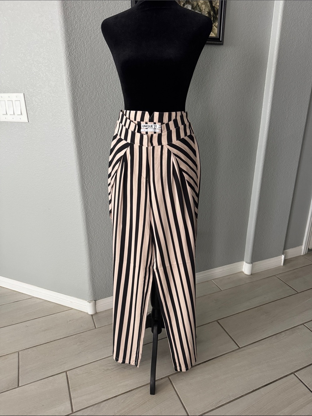 Unique 21 Black & Cream Wide Leg Pants - Picture 3 of 3